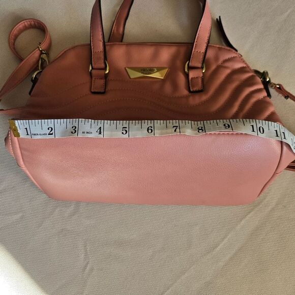 Nicole Miller Pink Purse Crossbody Wavy Front - Picture 11 of 16